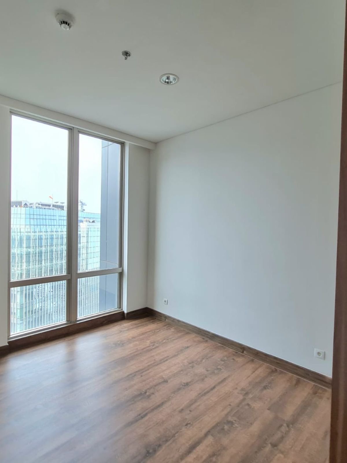 Tower Serenity 186 (2)