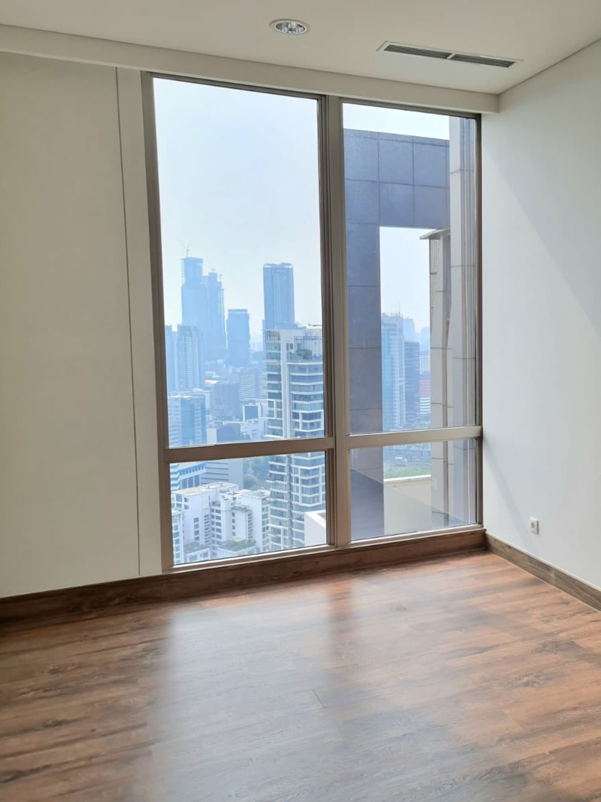 Tower Serenity 186 (6)